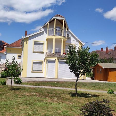 קסזטלי Villa Vanilia מראה חיצוני תמונה